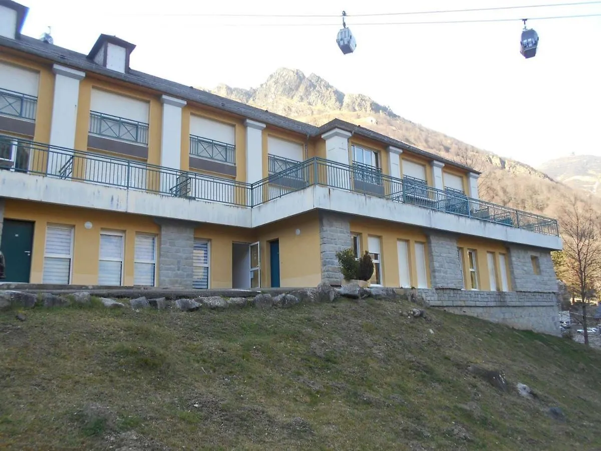 T2 Renove Avec Parking Proche Centre Et Telecabine - Fr-1-401-267 Cauterets 0*,  France